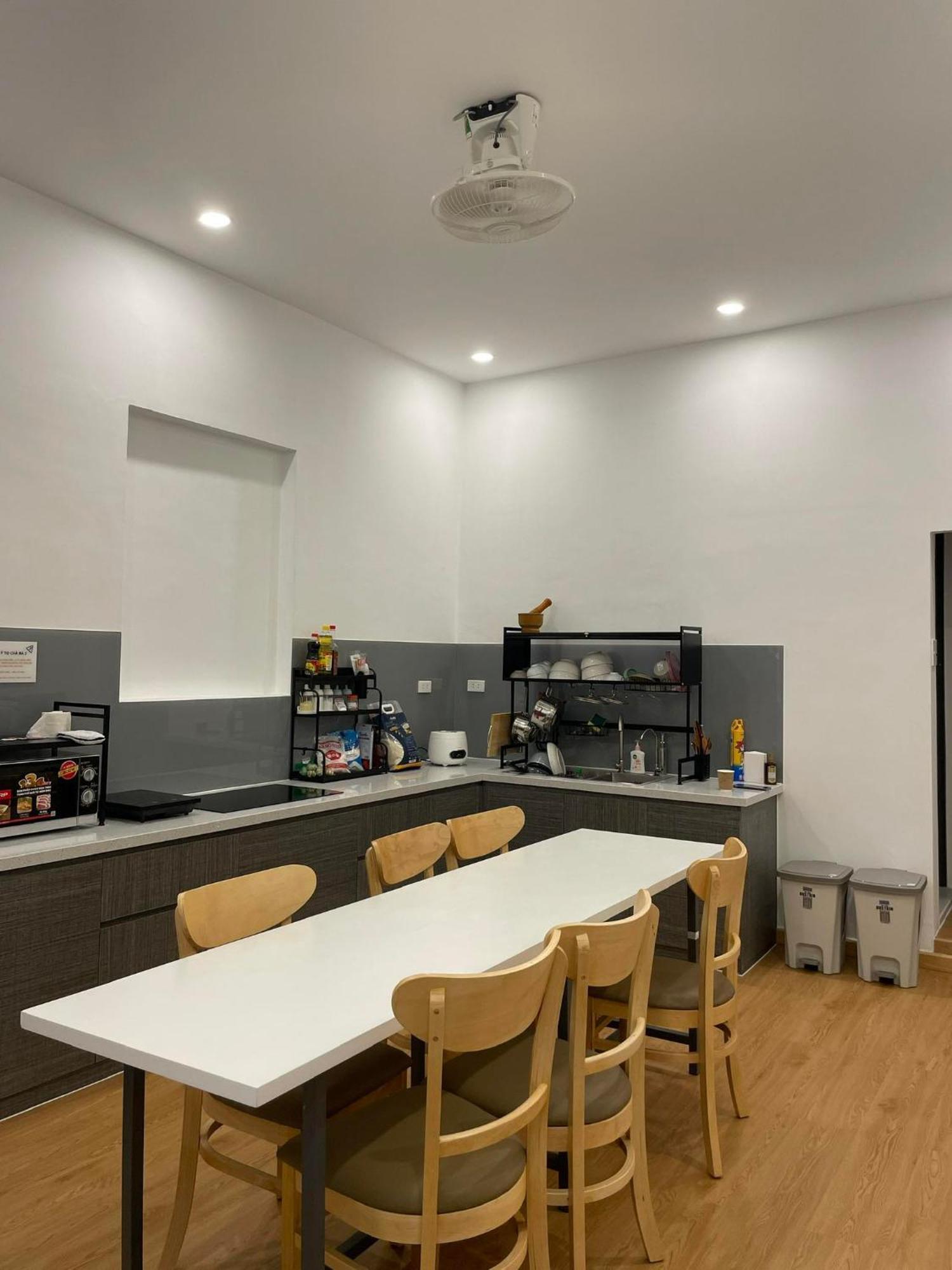 Alphabet Home Capsule Ho Chi Minh City Exterior photo